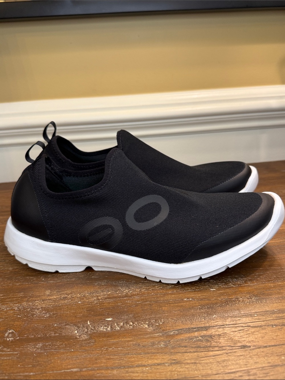 OOFOS OOMG Women’s Sport Shoe